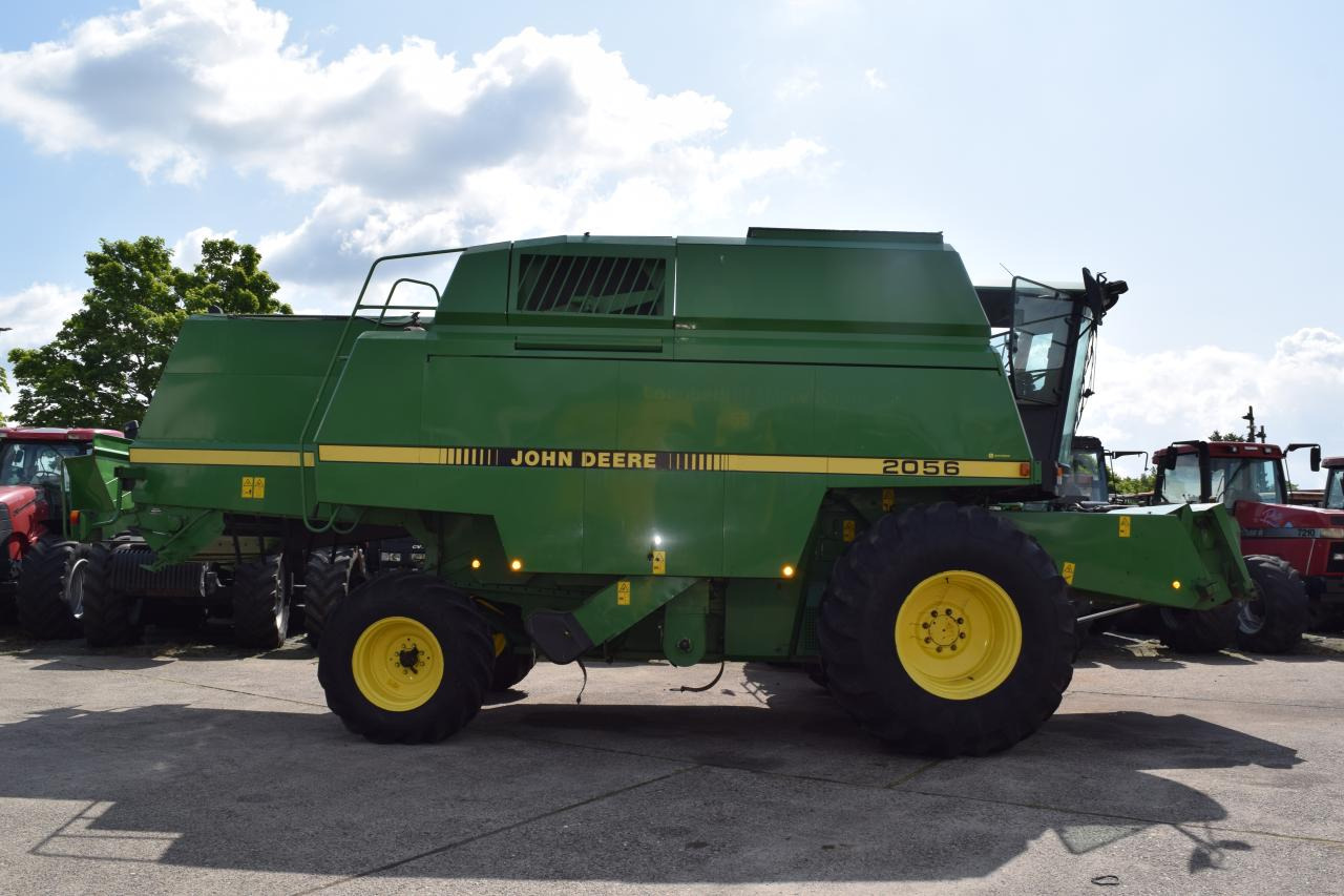 John Deere 2056 - Sklízecí mlátička: obrázek 1 John Deere 2056 - Sklízecí mlátička: obrázek 1