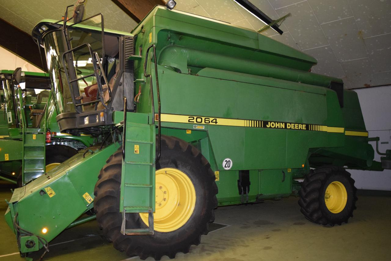 John Deere 2064 - Sklízecí mlátička: obrázek 4 John Deere 2064 - Sklízecí mlátička: obrázek 4