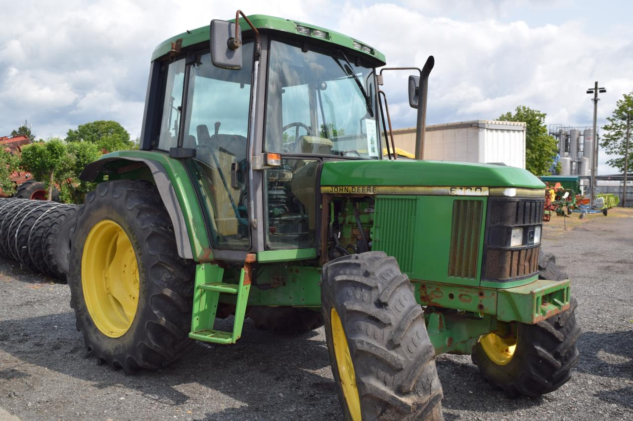 John Deere 6100 - Traktor: obrázek 2 John Deere 6100 - Traktor: obrázek 2