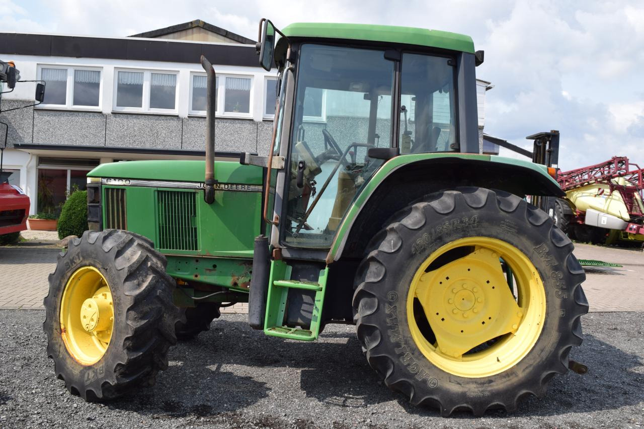 John Deere 6100 - Traktor: obrázek 3 John Deere 6100 - Traktor: obrázek 3