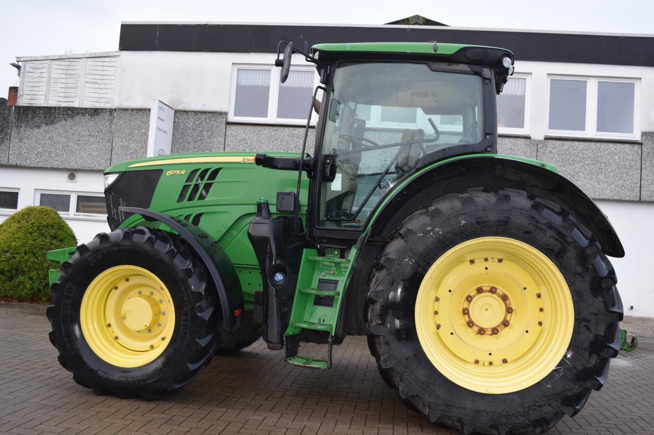 John Deere 6175 R - Traktor: obrázek 2 John Deere 6175 R - Traktor: obrázek 2