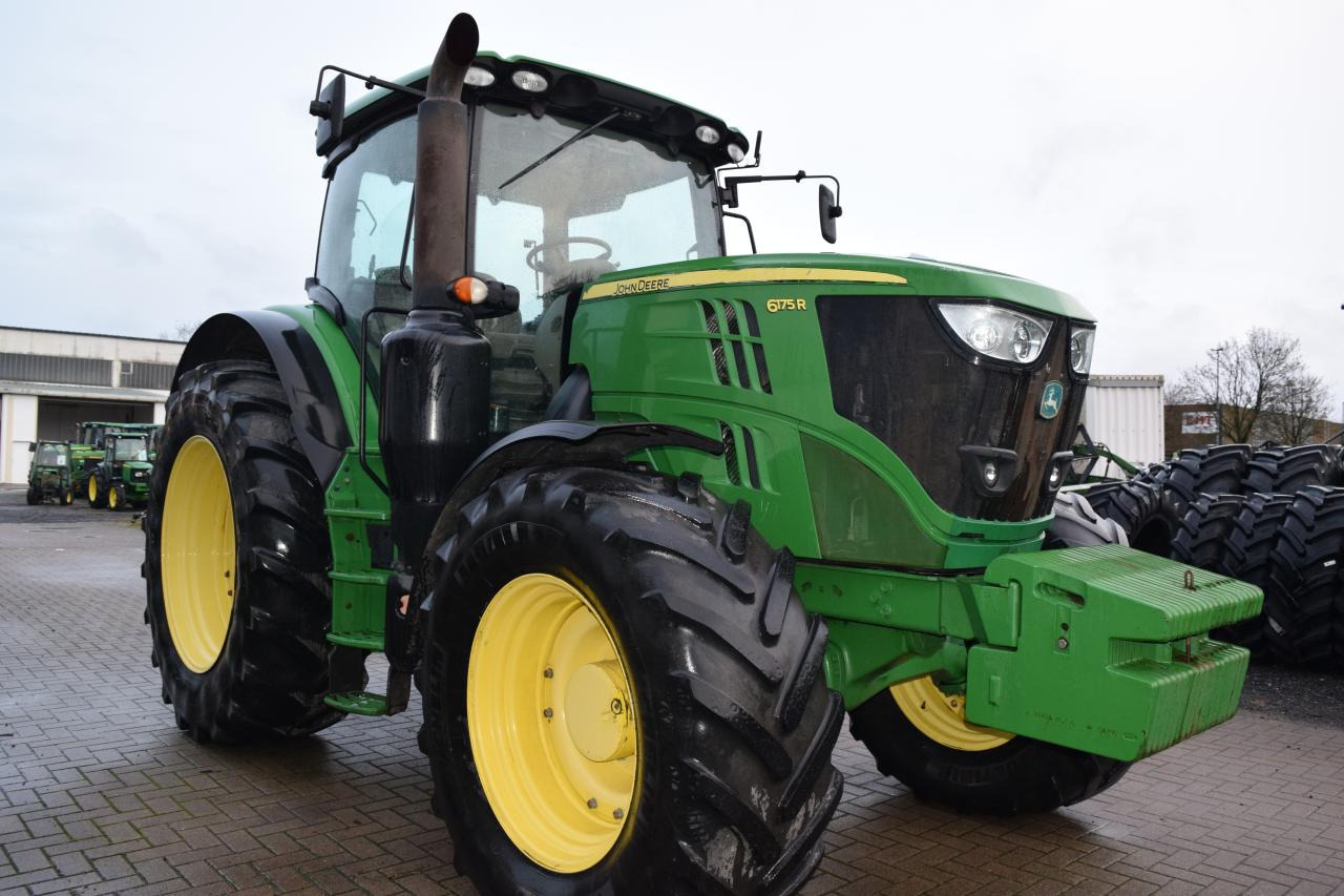 John Deere 6175 R - Traktor: obrázek 3 John Deere 6175 R - Traktor: obrázek 3
