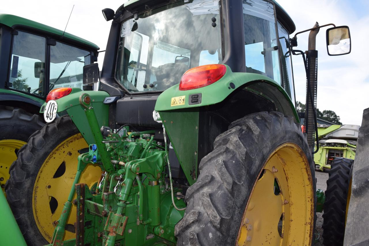 John Deere 6230 - Traktor: obrázek 3 John Deere 6230 - Traktor: obrázek 3