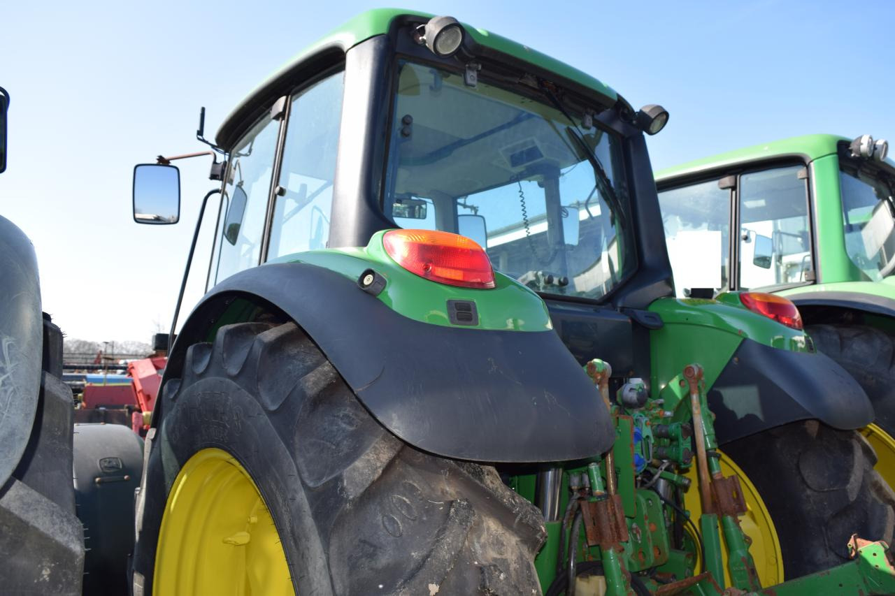 John Deere 6330 - Traktor: obrázek 3 John Deere 6330 - Traktor: obrázek 3
