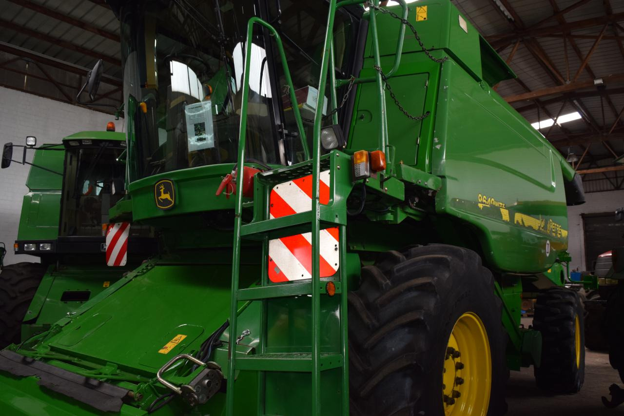 John Deere 9640 WTS - Sklízecí mlátička: obrázek 2 John Deere 9640 WTS - Sklízecí mlátička: obrázek 2