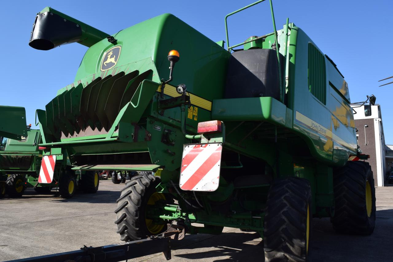 John Deere T 660 HM - Sklízecí mlátička: obrázek 4 John Deere T 660 HM - Sklízecí mlátička: obrázek 4