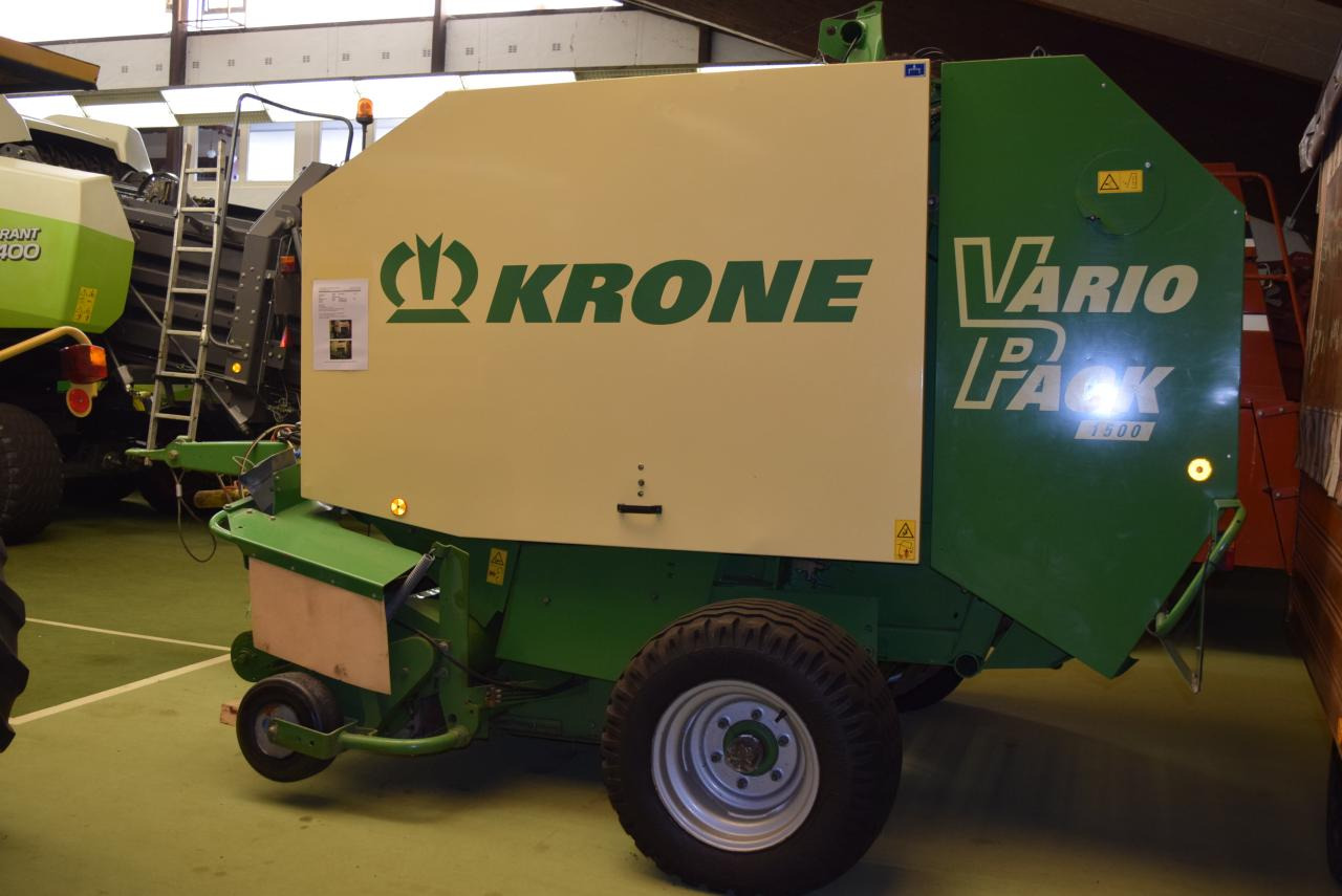 Krone Vario Pack 1500 - Lis na válcové balíky: obrázek 2 Krone Vario Pack 1500 - Lis na válcové balíky: obrázek 2