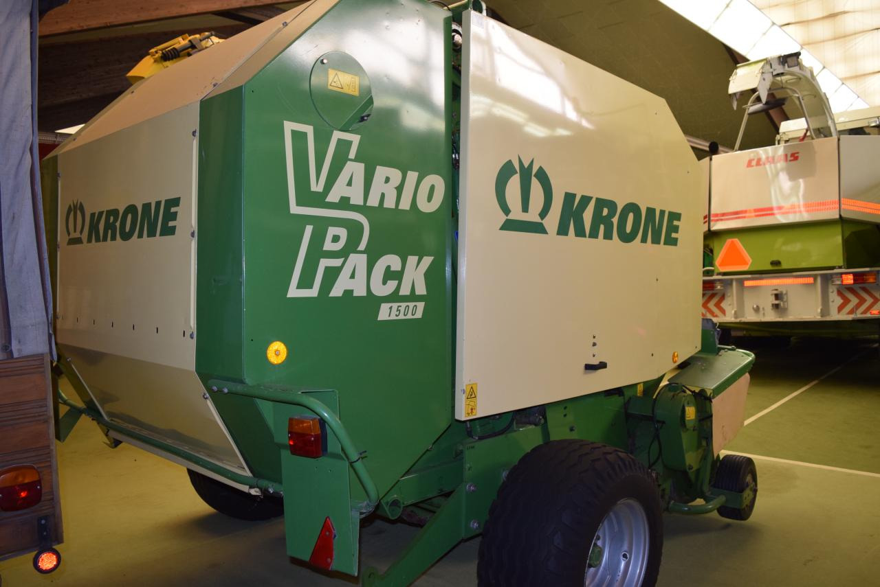 Krone Vario Pack 1500 - Lis na válcové balíky: obrázek 5 Krone Vario Pack 1500 - Lis na válcové balíky: obrázek 5