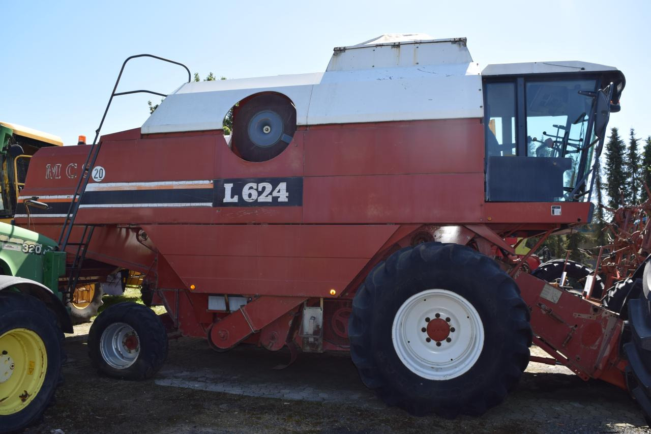 Laverda L624 - Sklízecí mlátička: obrázek 1 Laverda L624 - Sklízecí mlátička: obrázek 1