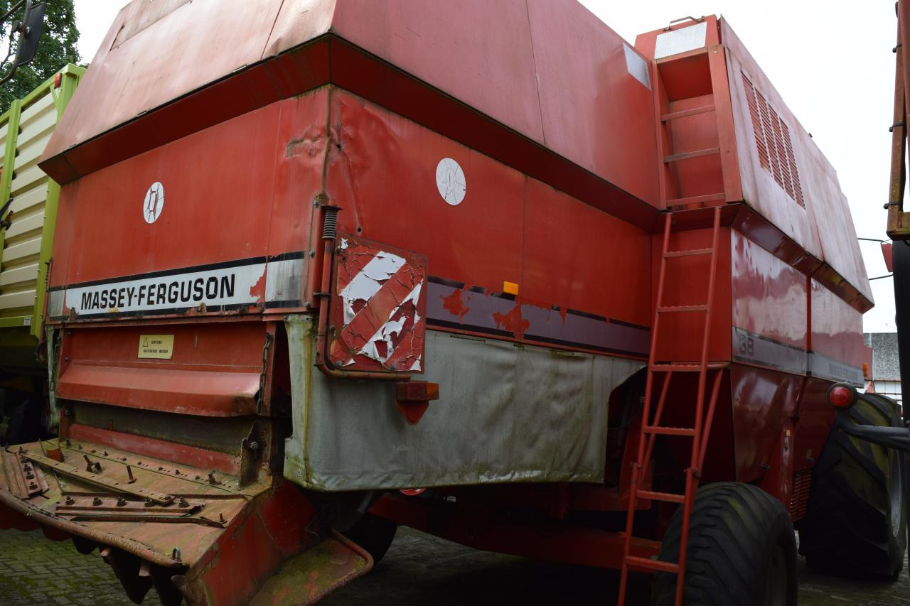 Massey Ferguson MF 38 - Sklízecí mlátička: obrázek 4 Massey Ferguson MF 38 - Sklízecí mlátička: obrázek 4