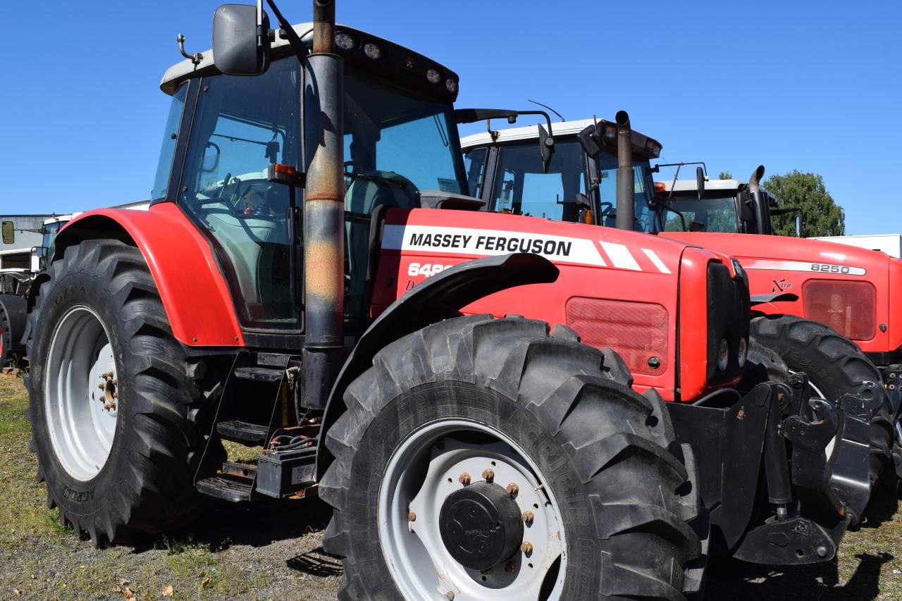 Massey Ferguson MF 6480 - Traktor: obrázek 2 Massey Ferguson MF 6480 - Traktor: obrázek 2