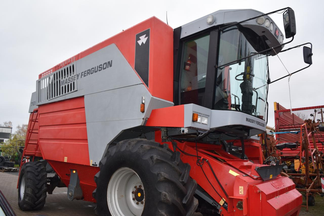 Massey Ferguson MF 7256 - Sklízecí mlátička: obrázek 1 Massey Ferguson MF 7256 - Sklízecí mlátička: obrázek 1