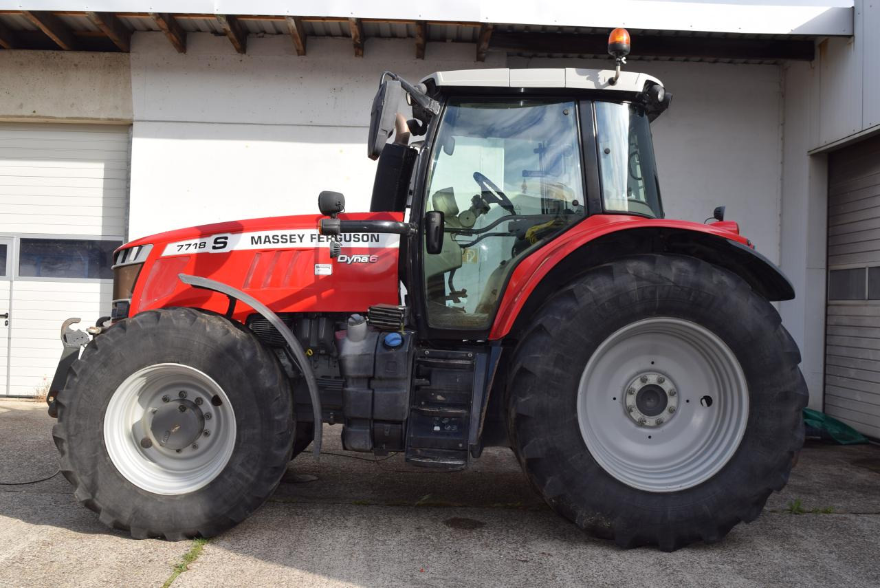 Massey Ferguson MF 7718 S Dyna 6 - Traktor: obrázek 3 Massey Ferguson MF 7718 S Dyna 6 - Traktor: obrázek 3