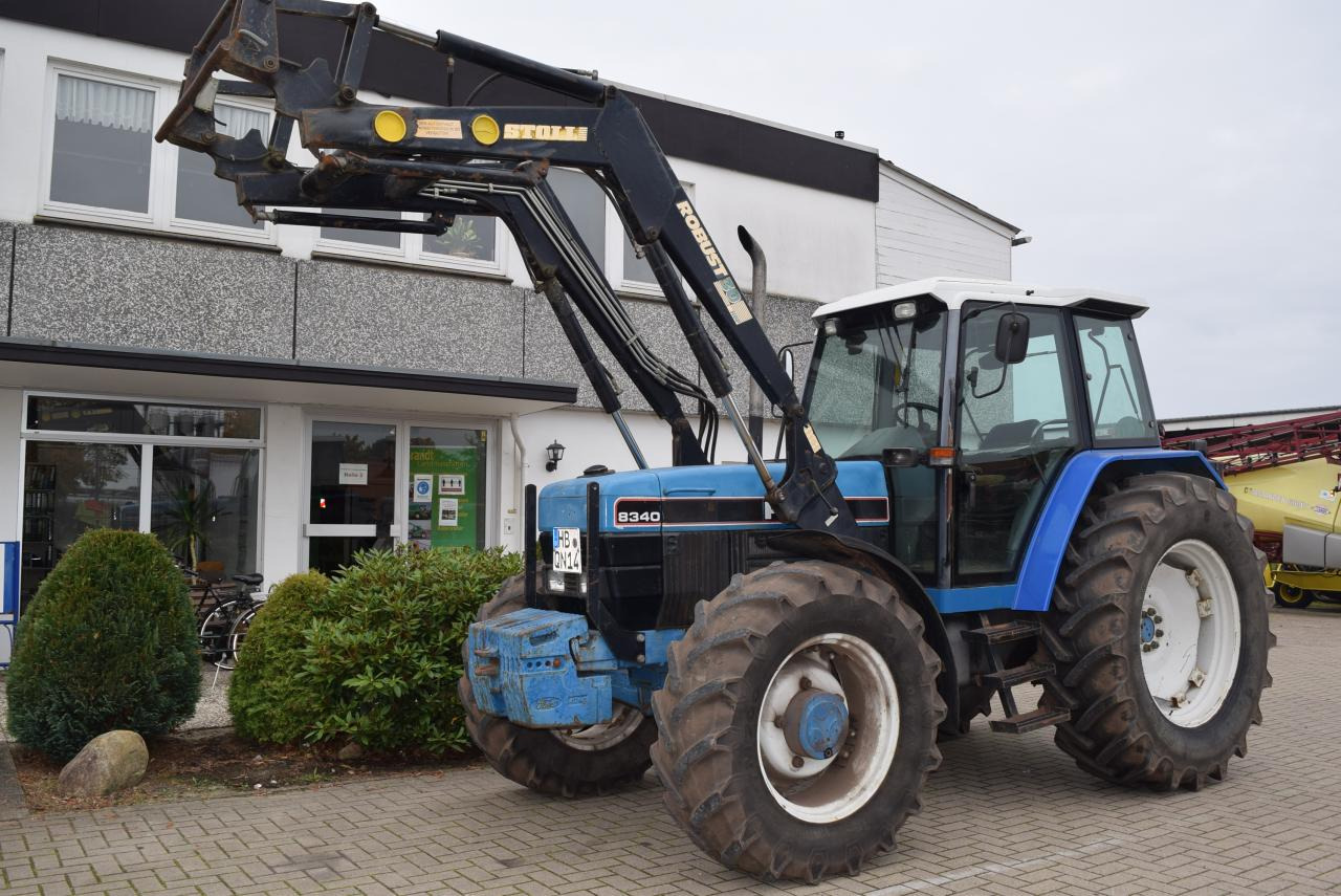 New Holland 8340 - Traktor: obrázek 1 New Holland 8340 - Traktor: obrázek 1