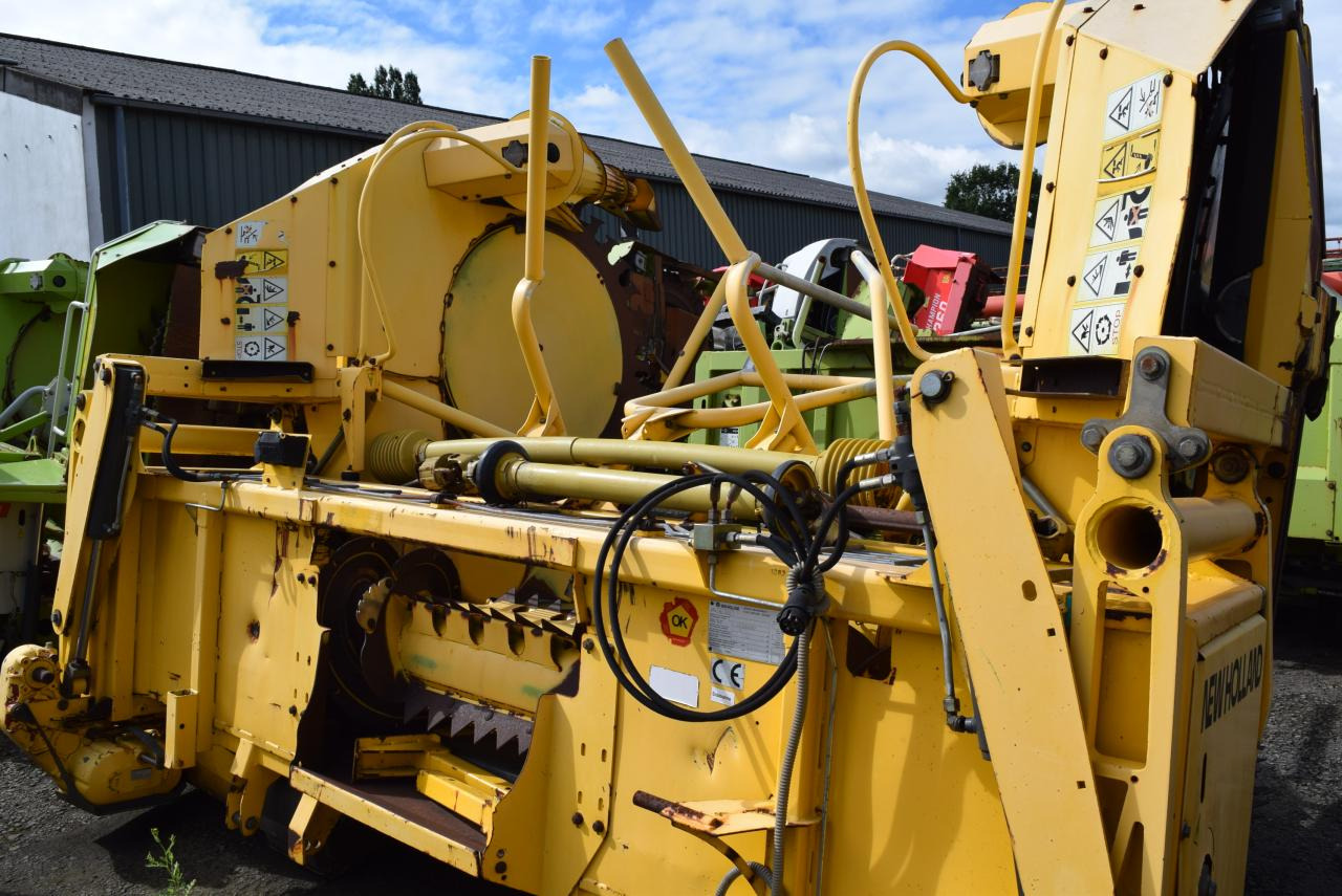 New Holland RI 600 *Maisgebiss* - Adaptér na kukuřici: obrázek 4 New Holland RI 600 *Maisgebiss* - Adaptér na kukuřici: obrázek 4