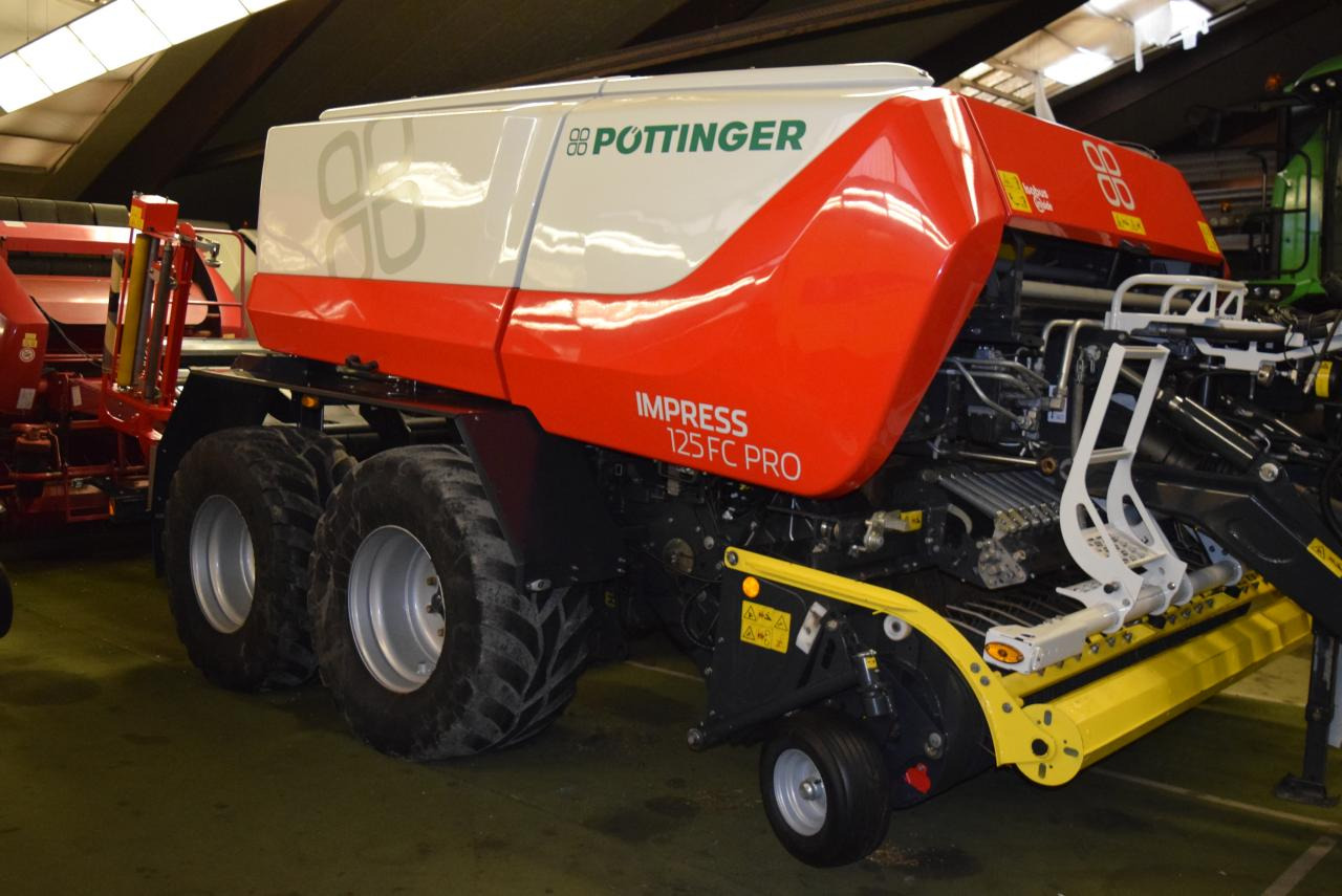 Pöttinger Impress 125 FC Pro *Press-Wickelkombinationen* - Lis na válcové balíky: obrázek 1 Pöttinger Impress 125 FC Pro *Press-Wickelkombinationen* - Lis na válcové balíky: obrázek 1