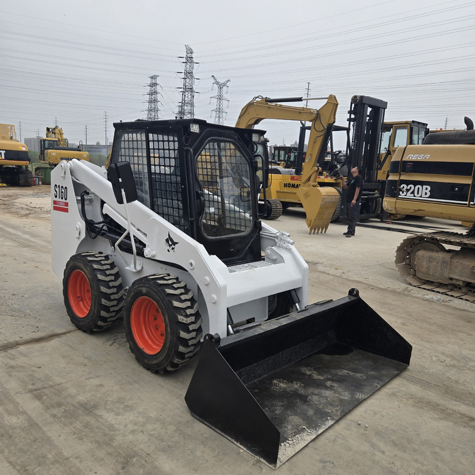BOBCAT S160 - Smykový nakladač: obrázek 4 BOBCAT S160 - Smykový nakladač: obrázek 4