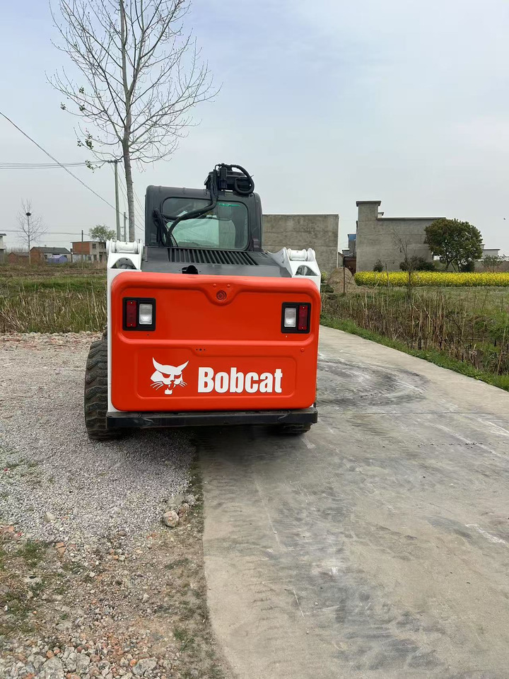 BOBCAT S550 - Smykový nakladač: obrázek 2 BOBCAT S550 - Smykový nakladač: obrázek 2