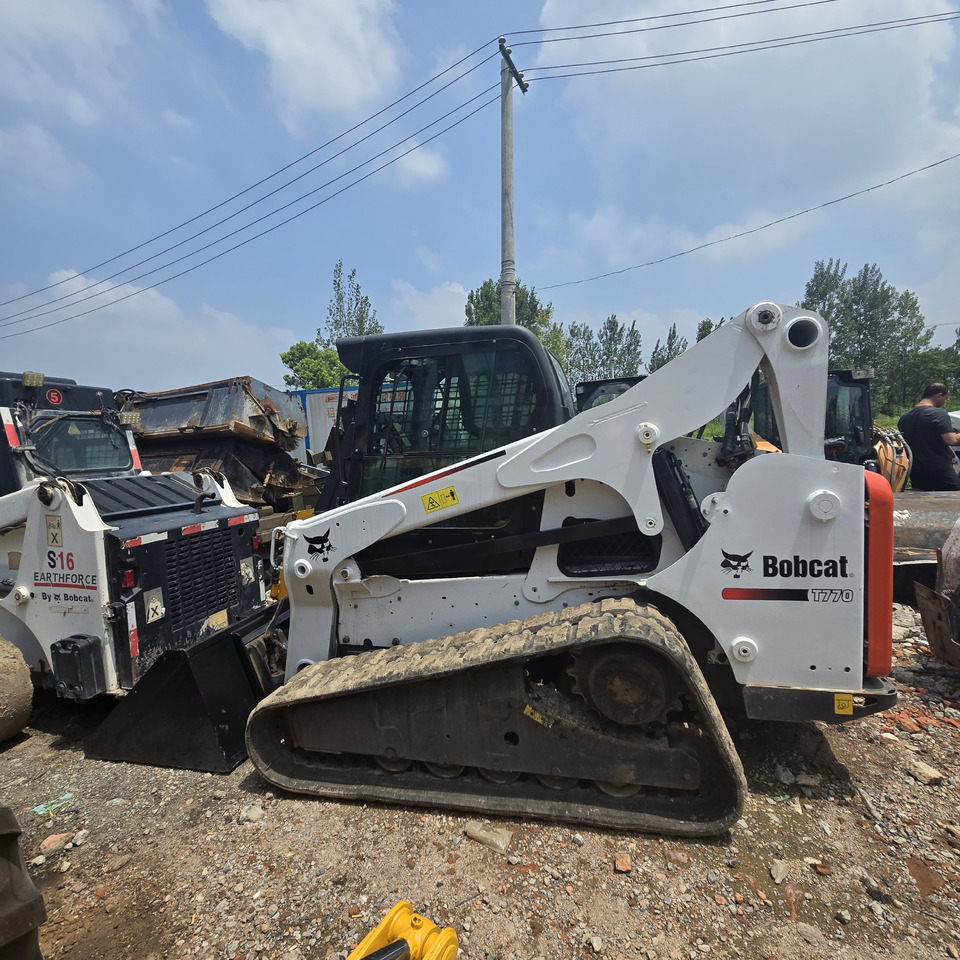 BOBCAT T770 - Smykový nakladač: obrázek 4 BOBCAT T770 - Smykový nakladač: obrázek 4