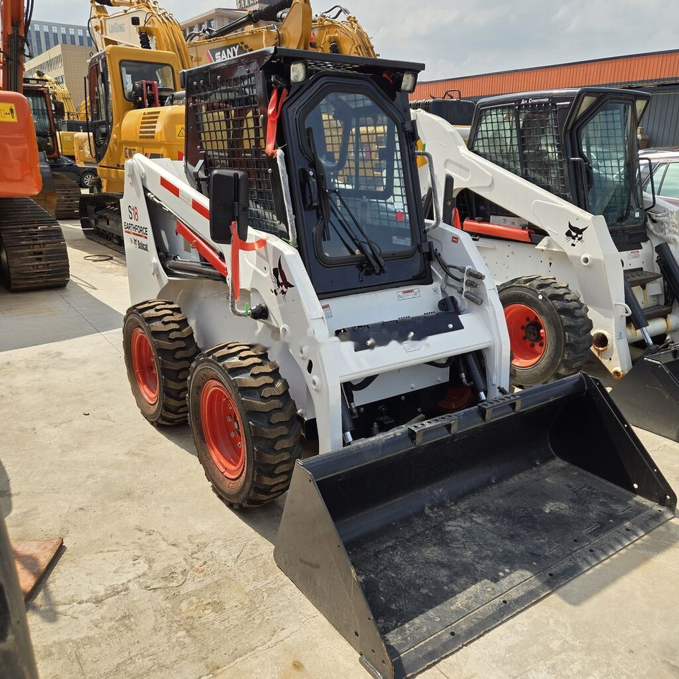 Bobcat S18 - Smykový nakladač: obrázek 4 Bobcat S18 - Smykový nakladač: obrázek 4