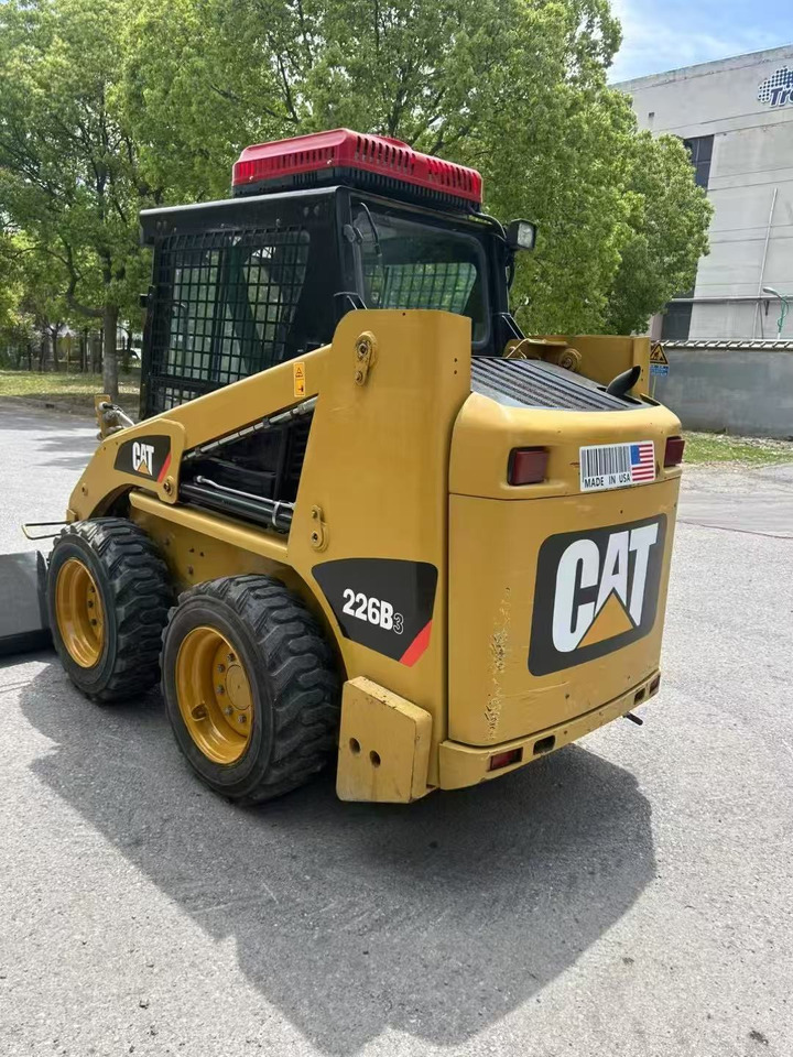 CATERPILLAR 226B-3 - Smykový nakladač: obrázek 3 CATERPILLAR 226B-3 - Smykový nakladač: obrázek 3