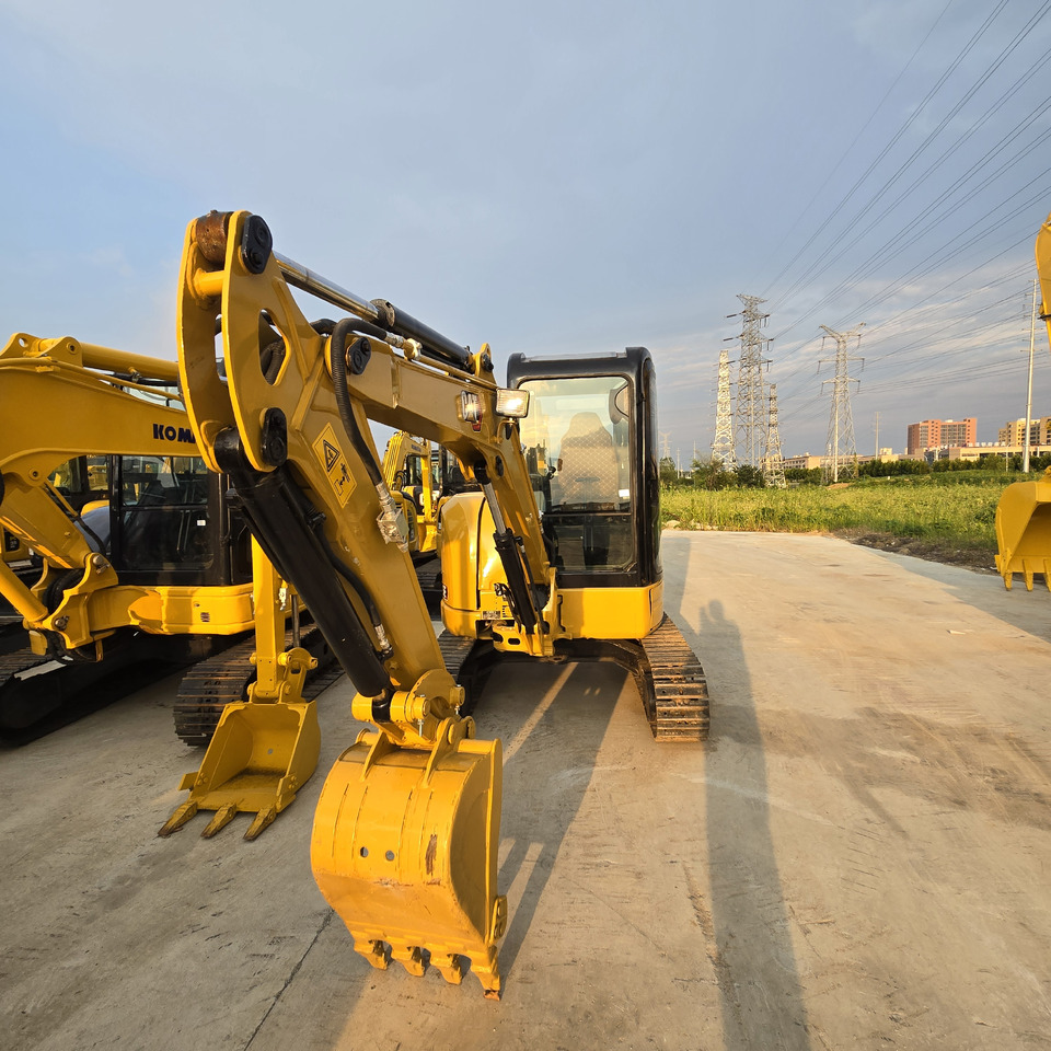 CATERPILLAR 303.5E2 - Mini rýpadlo: obrázek 3 CATERPILLAR 303.5E2 - Mini rýpadlo: obrázek 3