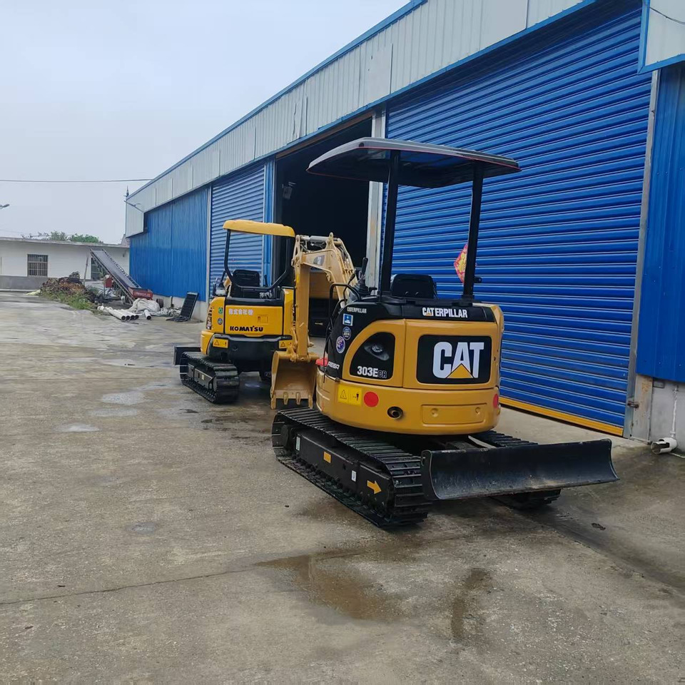 CATERPILLAR 303ECR - Mini rýpadlo: obrázek 1 CATERPILLAR 303ECR - Mini rýpadlo: obrázek 1