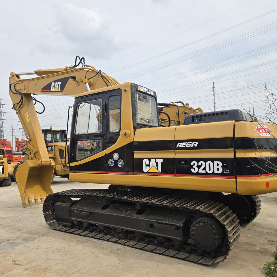 CATERPILLAR 320BL - Pásové rýpadlo: obrázek 4 CATERPILLAR 320BL - Pásové rýpadlo: obrázek 4