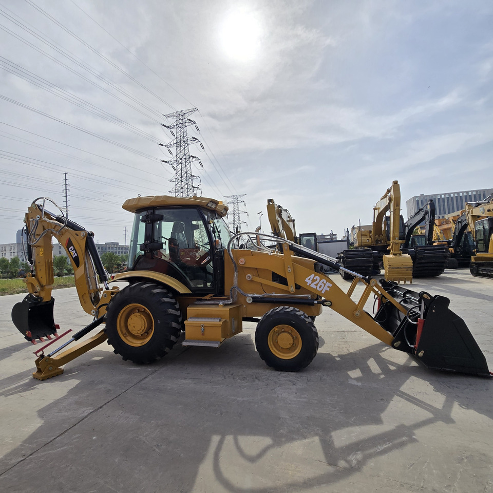CATERPILLAR 426F - Rýpadlo-nakladač: obrázek 5 CATERPILLAR 426F - Rýpadlo-nakladač: obrázek 5