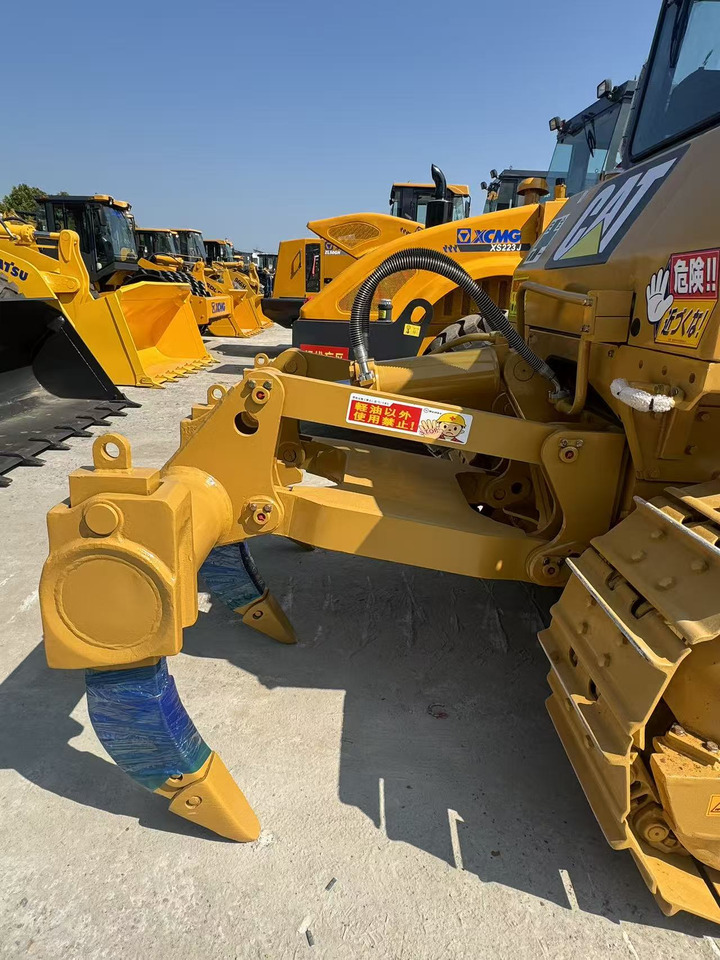 CATERPILLAR D6G - Buldozer: obrázek 4 CATERPILLAR D6G - Buldozer: obrázek 4