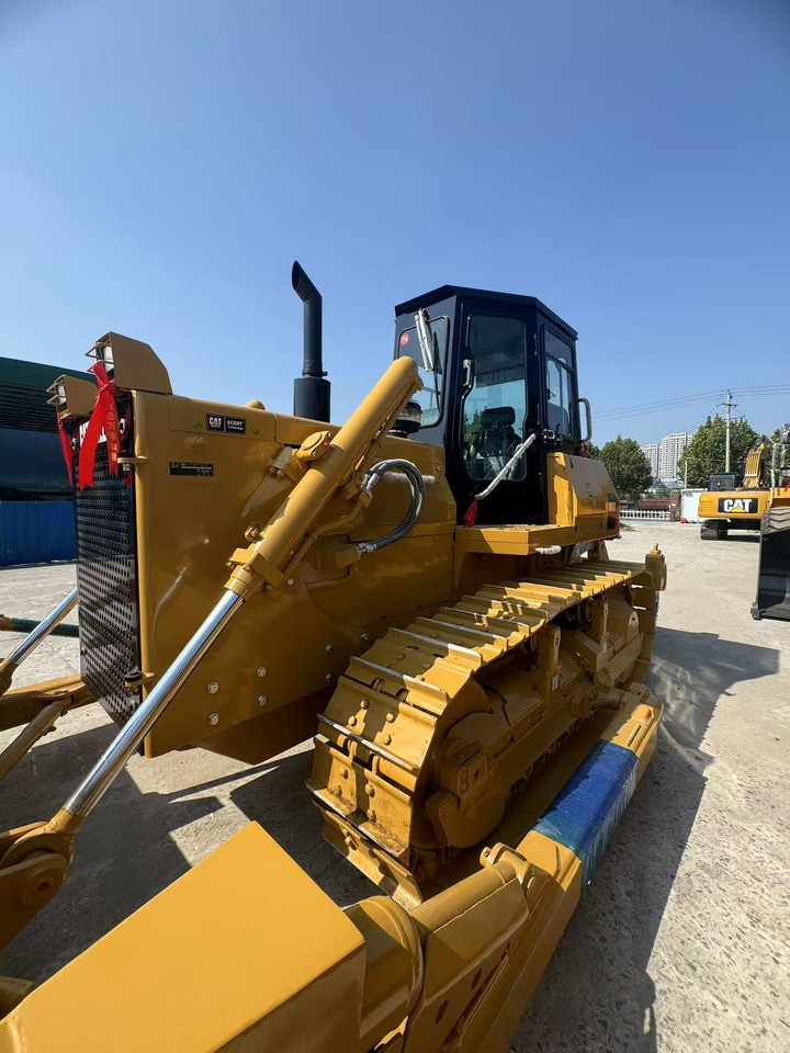 CATERPILLAR D6G - Buldozer: obrázek 3 CATERPILLAR D6G - Buldozer: obrázek 3
