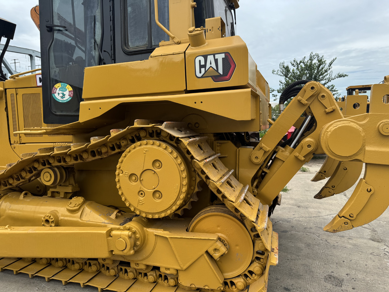 CATERPILLAR D6R - Buldozer: obrázek 2 CATERPILLAR D6R - Buldozer: obrázek 2