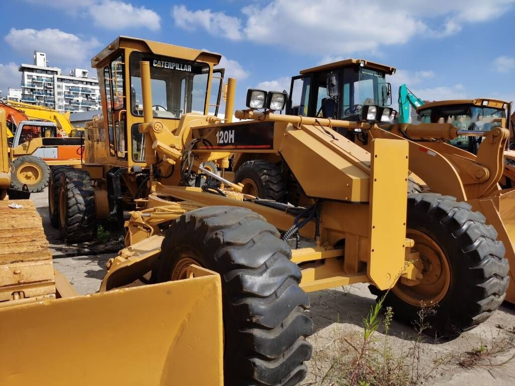 Caterpillar 120 H - Grejdr: obrázek 3 Caterpillar 120 H - Grejdr: obrázek 3