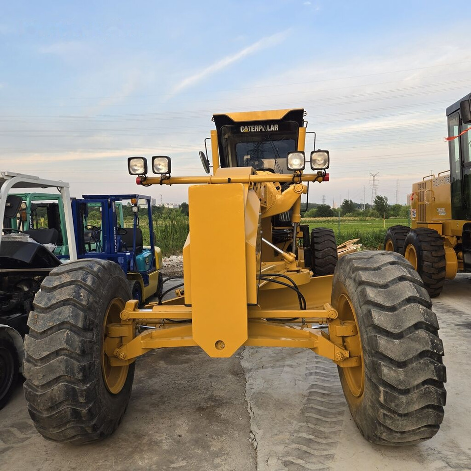 Caterpillar 140K - Grejdr: obrázek 3 Caterpillar 140K - Grejdr: obrázek 3