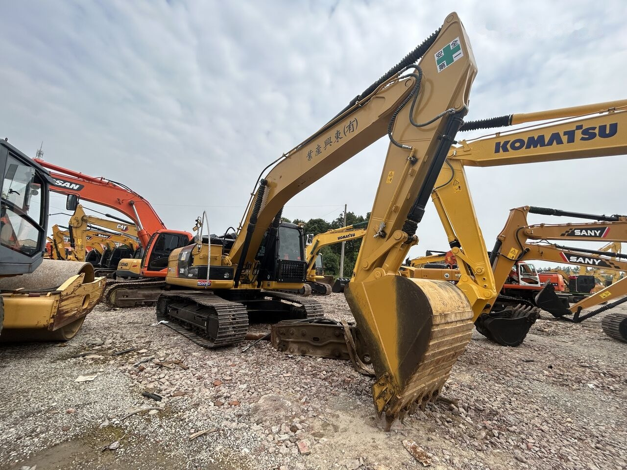 Caterpillar 320D2 - Pásové rýpadlo: obrázek 1 Caterpillar 320D2 - Pásové rýpadlo: obrázek 1