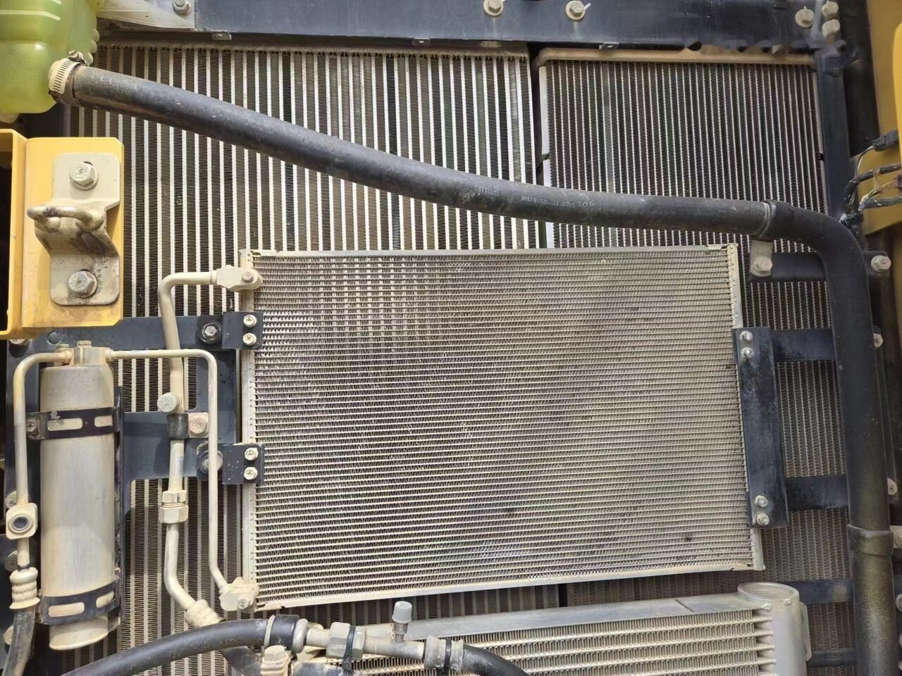 Caterpillar 320GC - Pásové rýpadlo: obrázek 2 Caterpillar 320GC - Pásové rýpadlo: obrázek 2