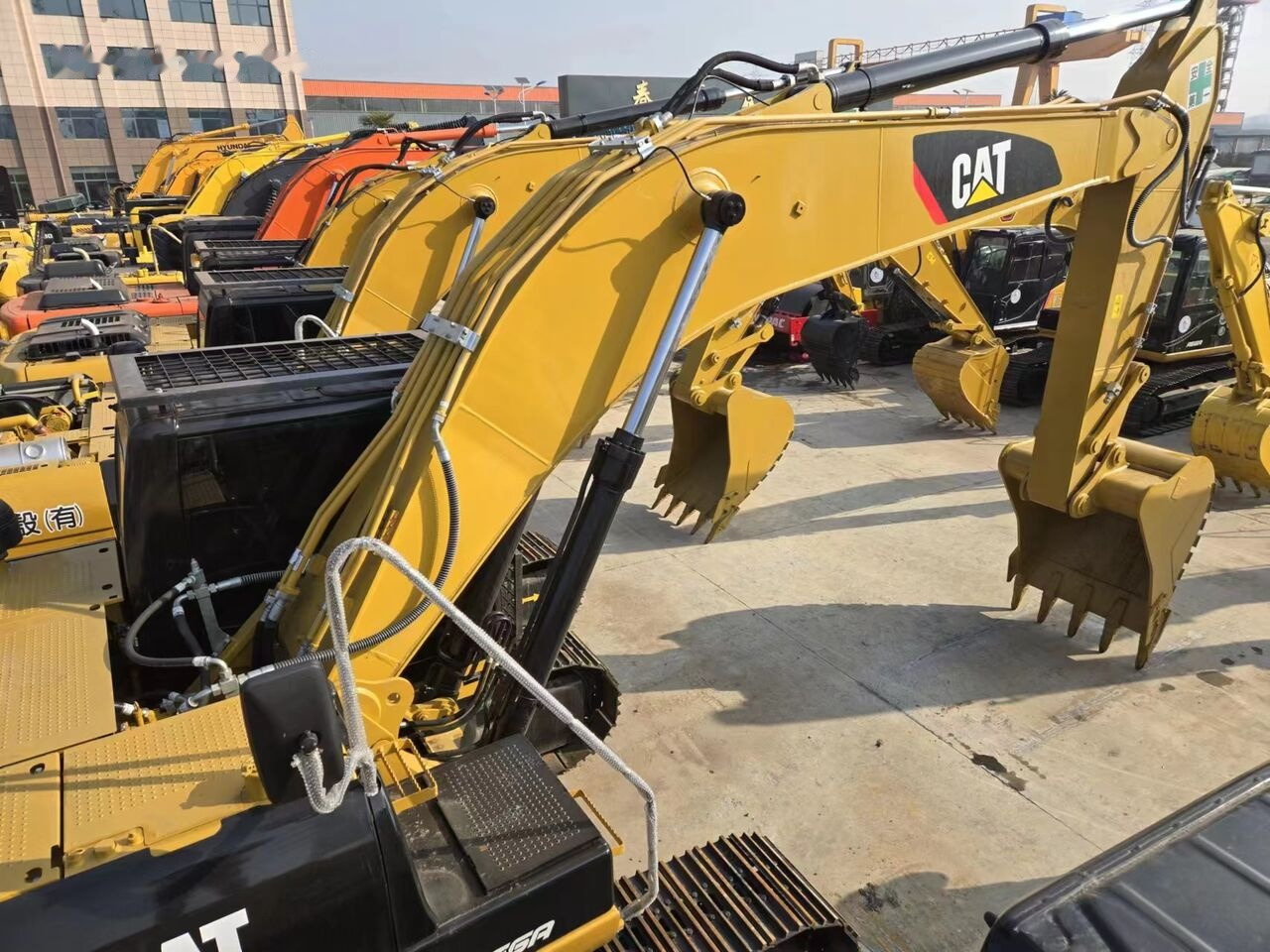 Caterpillar 330D2L leasing Caterpillar 330D2L: obrázek 12