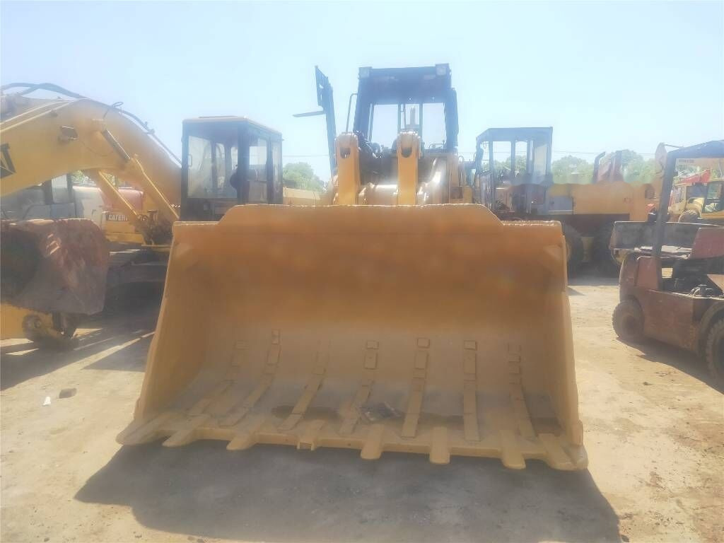 Caterpillar 973 - Pásový nakladač: obrázek 3 Caterpillar 973 - Pásový nakladač: obrázek 3