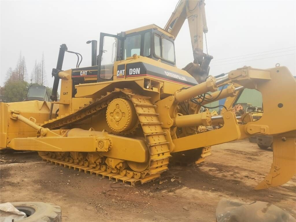 Caterpillar D 9 N - Buldozer: obrázek 1 Caterpillar D 9 N - Buldozer: obrázek 1