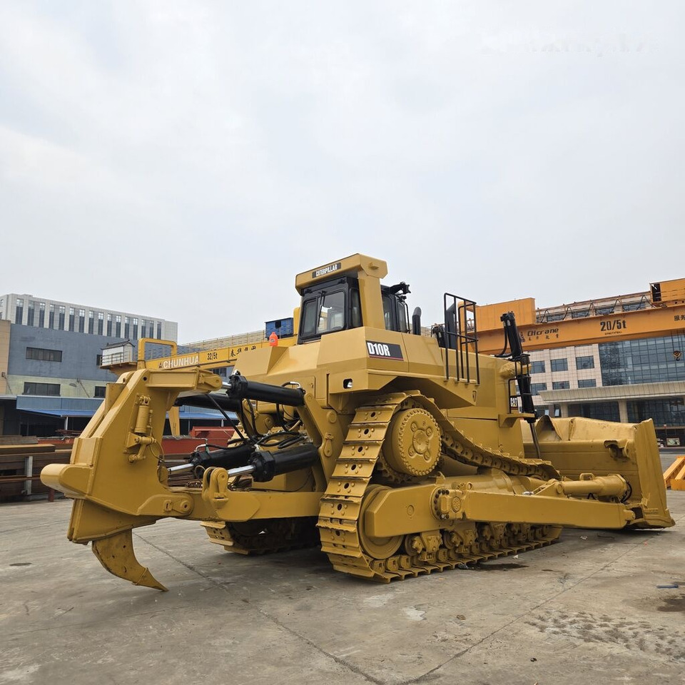 Caterpillar D10R - Buldozer: obrázek 2 Caterpillar D10R - Buldozer: obrázek 2