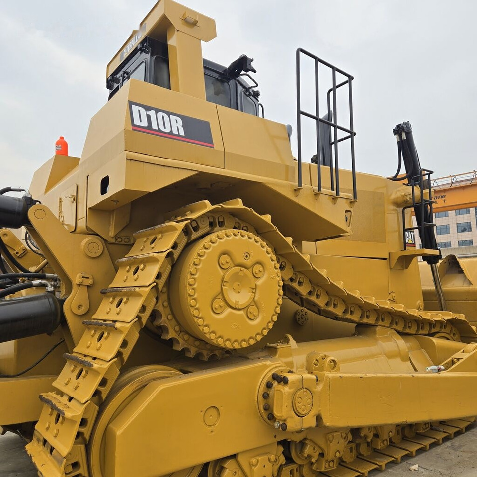 Caterpillar D10R - Buldozer: obrázek 5 Caterpillar D10R - Buldozer: obrázek 5