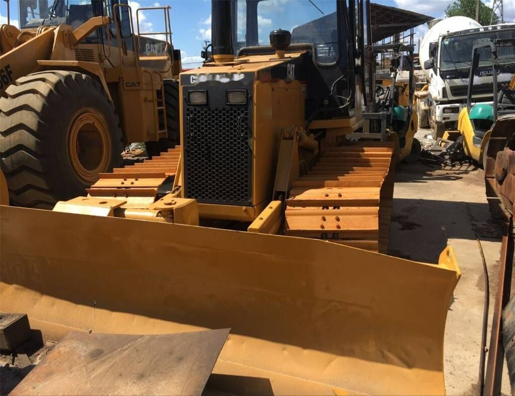 Caterpillar D4C - Buldozer: obrázek 4 Caterpillar D4C - Buldozer: obrázek 4