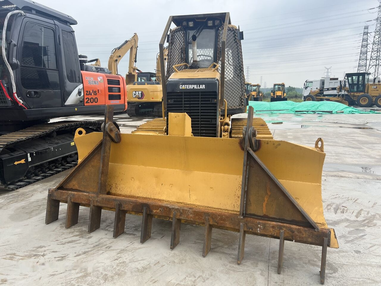 Caterpillar D5K - Buldozer: obrázek 2 Caterpillar D5K - Buldozer: obrázek 2