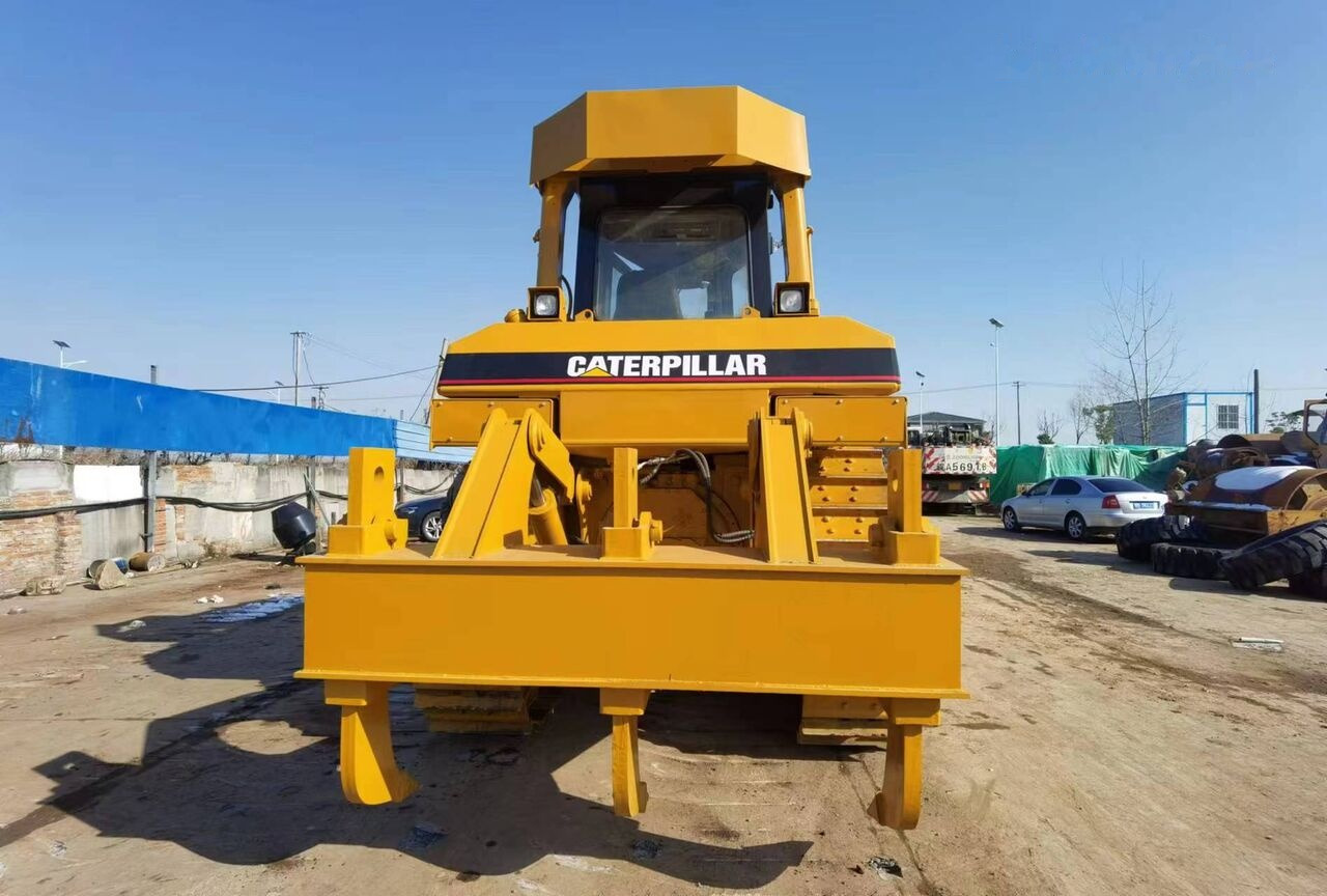Caterpillar D6R - Buldozer: obrázek 4 Caterpillar D6R - Buldozer: obrázek 4