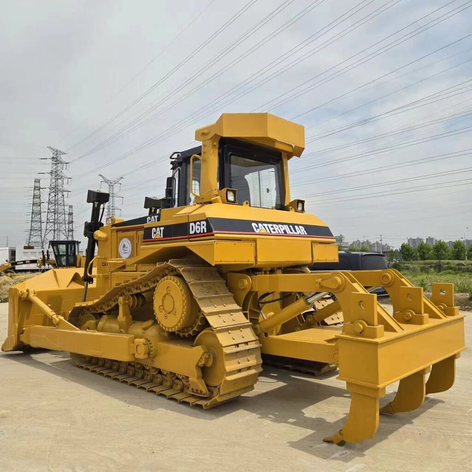 Caterpillar D6R - Buldozer: obrázek 3 Caterpillar D6R - Buldozer: obrázek 3