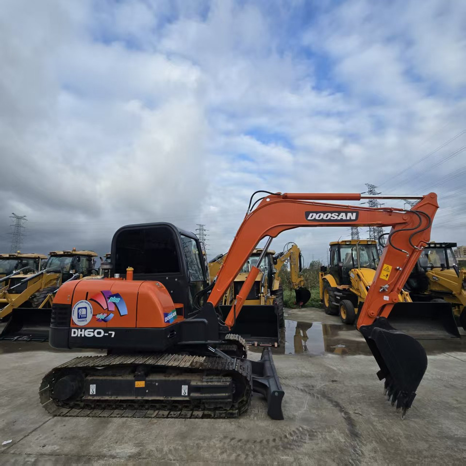 DOOSAN DH60-7 - Mini rýpadlo: obrázek 1 DOOSAN DH60-7 - Mini rýpadlo: obrázek 1