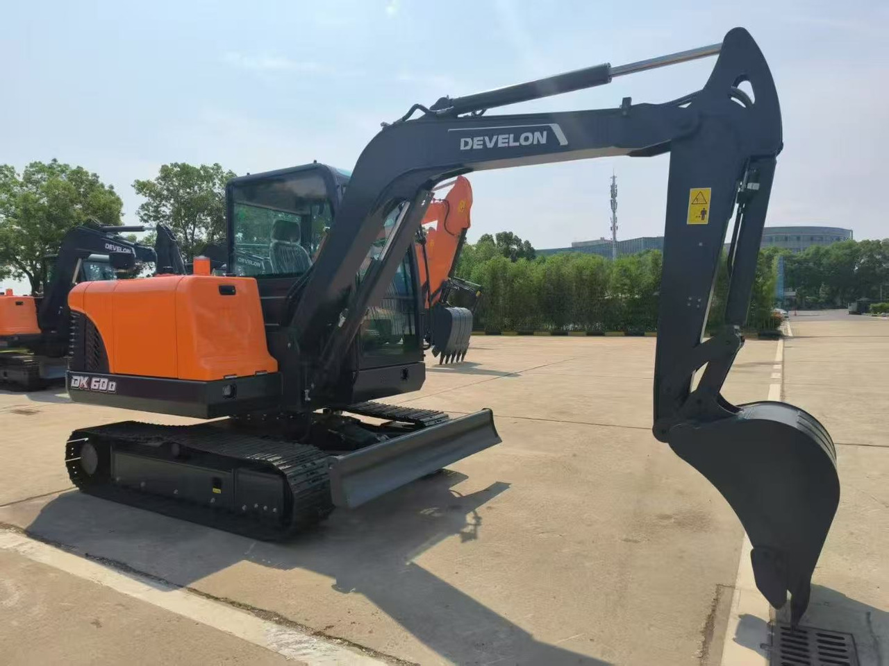 DOOSAN DX60D - Mini rýpadlo: obrázek 1 DOOSAN DX60D - Mini rýpadlo: obrázek 1