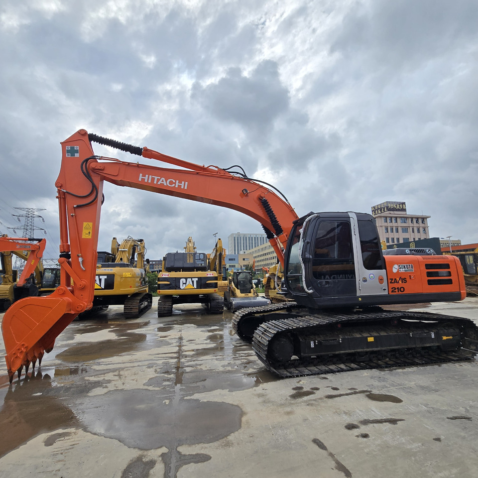 HITACHI ZX210 - Pásové rýpadlo: obrázek 4 HITACHI ZX210 - Pásové rýpadlo: obrázek 4