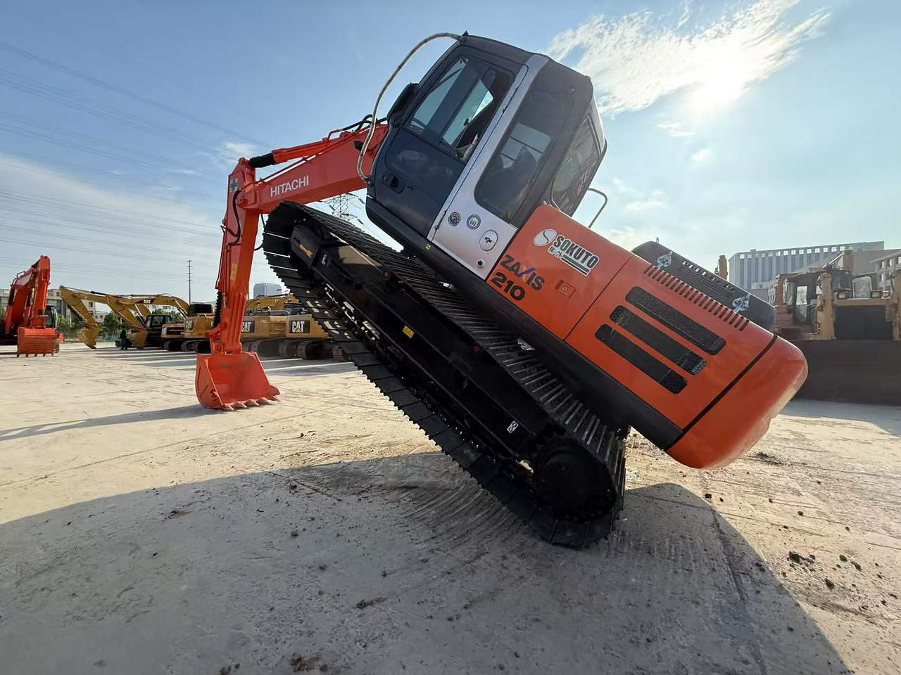 HITACHI ZX210 - Pásové rýpadlo: obrázek 5 HITACHI ZX210 - Pásové rýpadlo: obrázek 5
