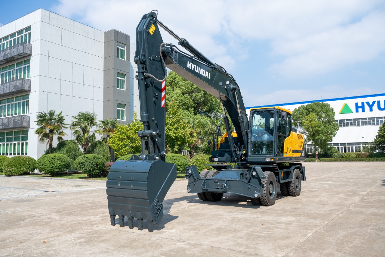 HYUNDAI HW210 - Kolesové rýpadlo: obrázek 2 HYUNDAI HW210 - Kolesové rýpadlo: obrázek 2